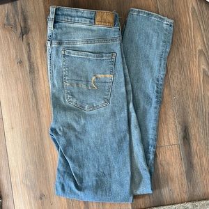American Eagle super high rise jegging size 8 regular next level stretch